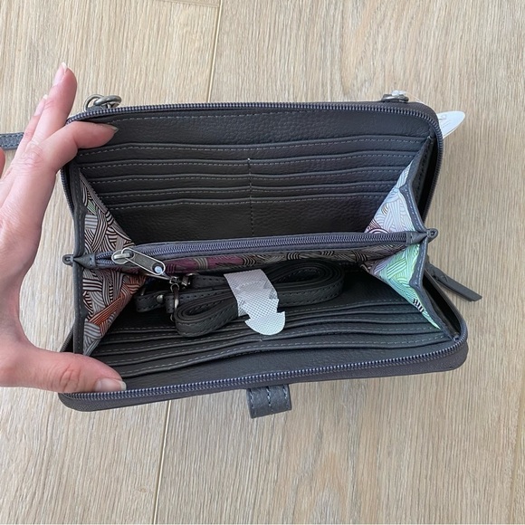 New The Sak Iris Gray Leather Studded  Convertible Crossbody Wristlet - Picture 2 of 6